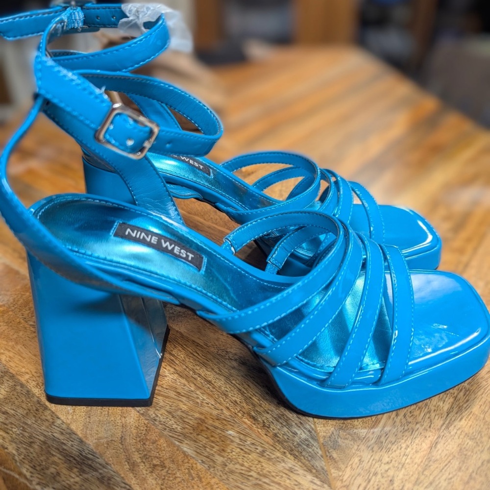 Nine West Sandals Prom Shoes NWOT Sz 6 Blue Platform NEVER WORN